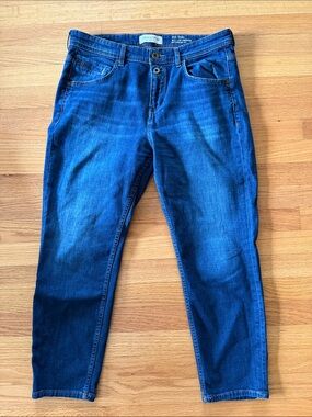 Slim Women's Dark Blue Stretch Jeans
